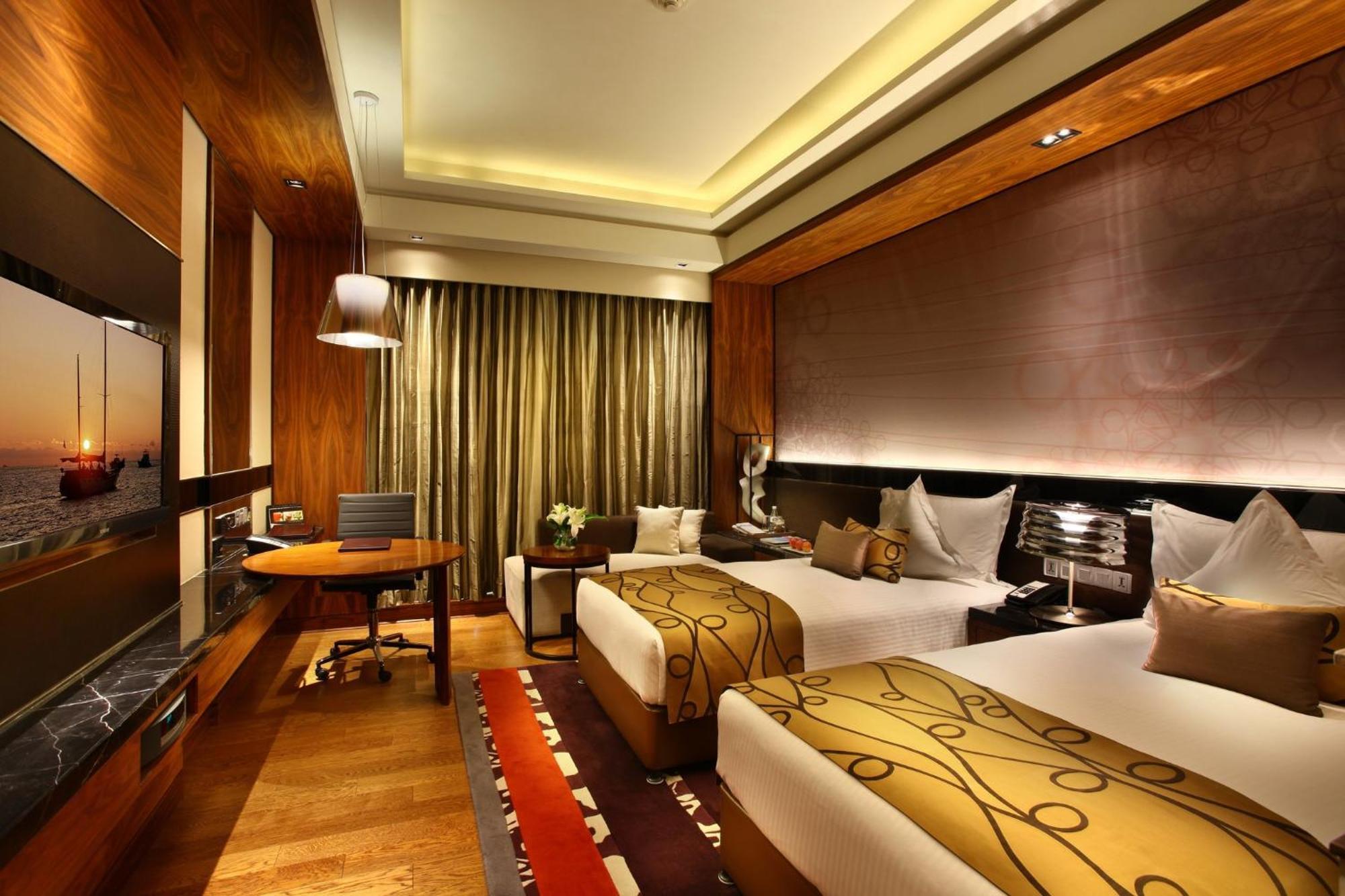 คราวน์ พลาซา นิวเดลี โรฮินี Hotel ภายนอก รูปภาพ